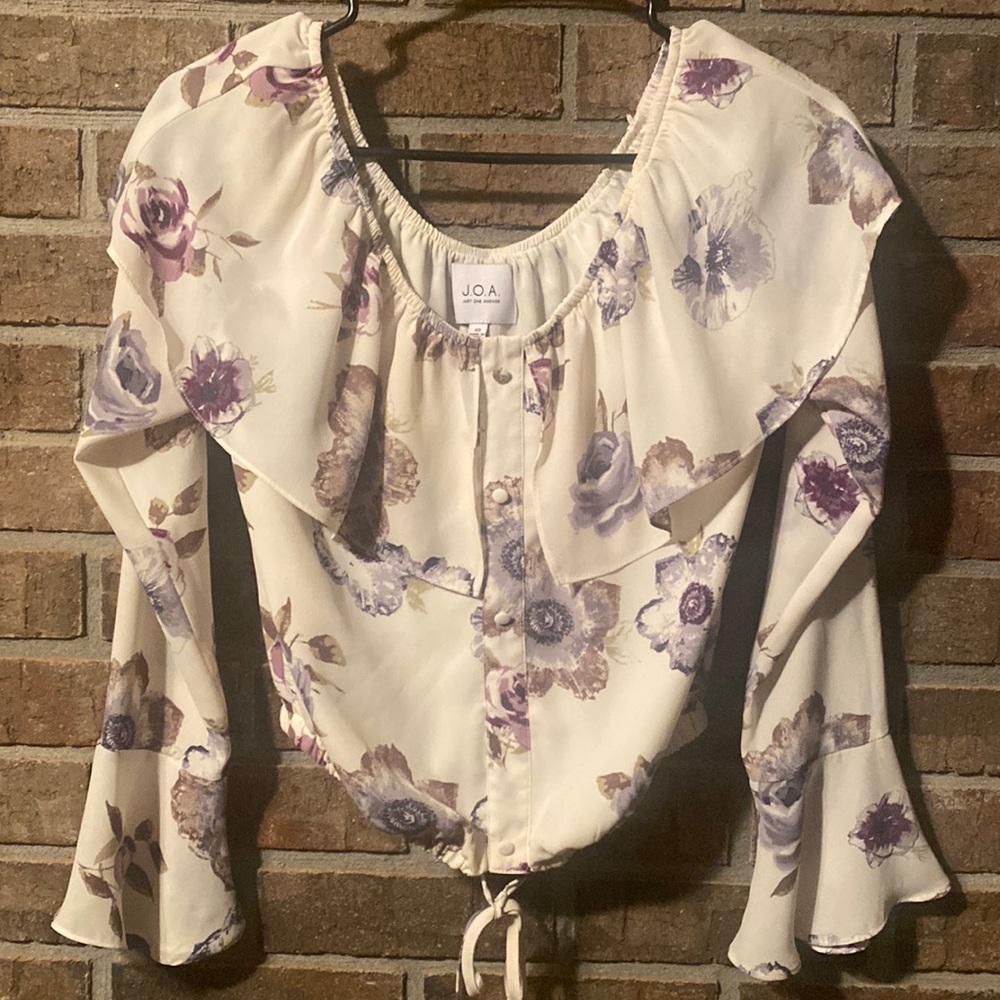 - Floral crop top by JOA size xsmall